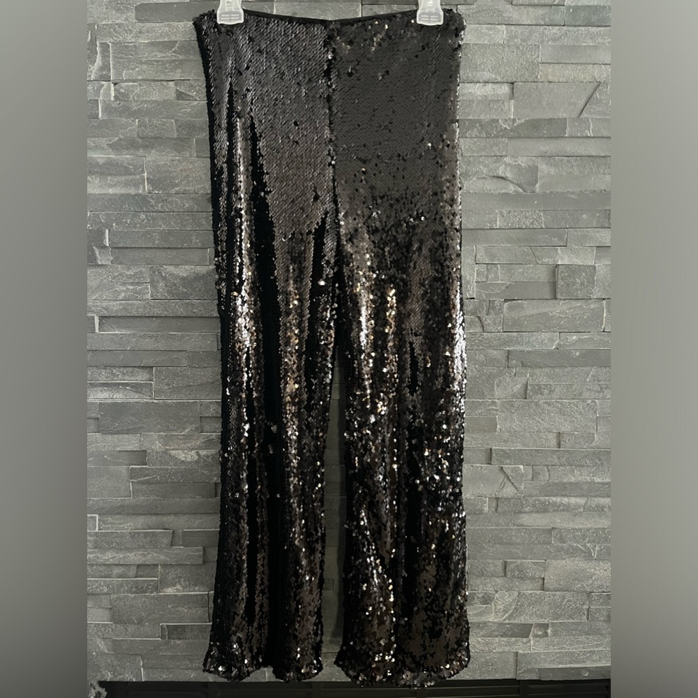 House of Harlow 1960 2 pc Sequenced Stretch pull-on Pant & Sateen Cropped Top - Picture 10 of 15